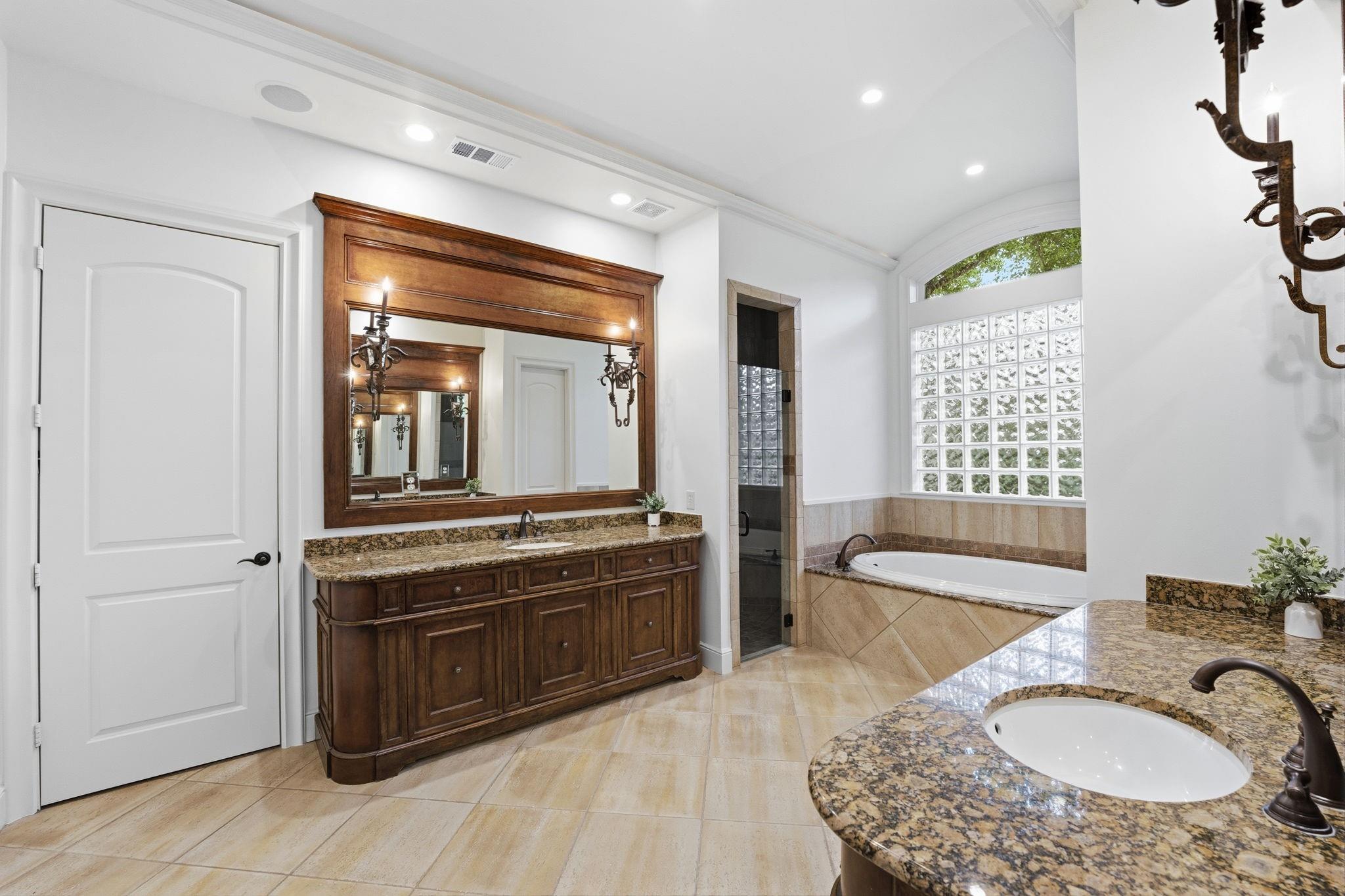 The Woodlands, Texas, 77382, United States, 5 Bedrooms Bedrooms, ,6 BathroomsBathrooms,Residential,Active,2036660