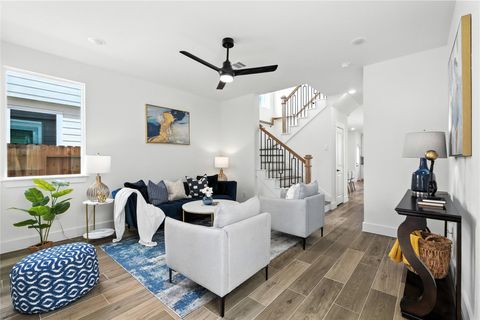 Photo of 131 S Virginia Avenue, La Porte, TX 77571 (MLS # 6271712)