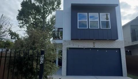 Photo of 90 Burress St St, Houston, TX 77022 (MLS # 97334834)