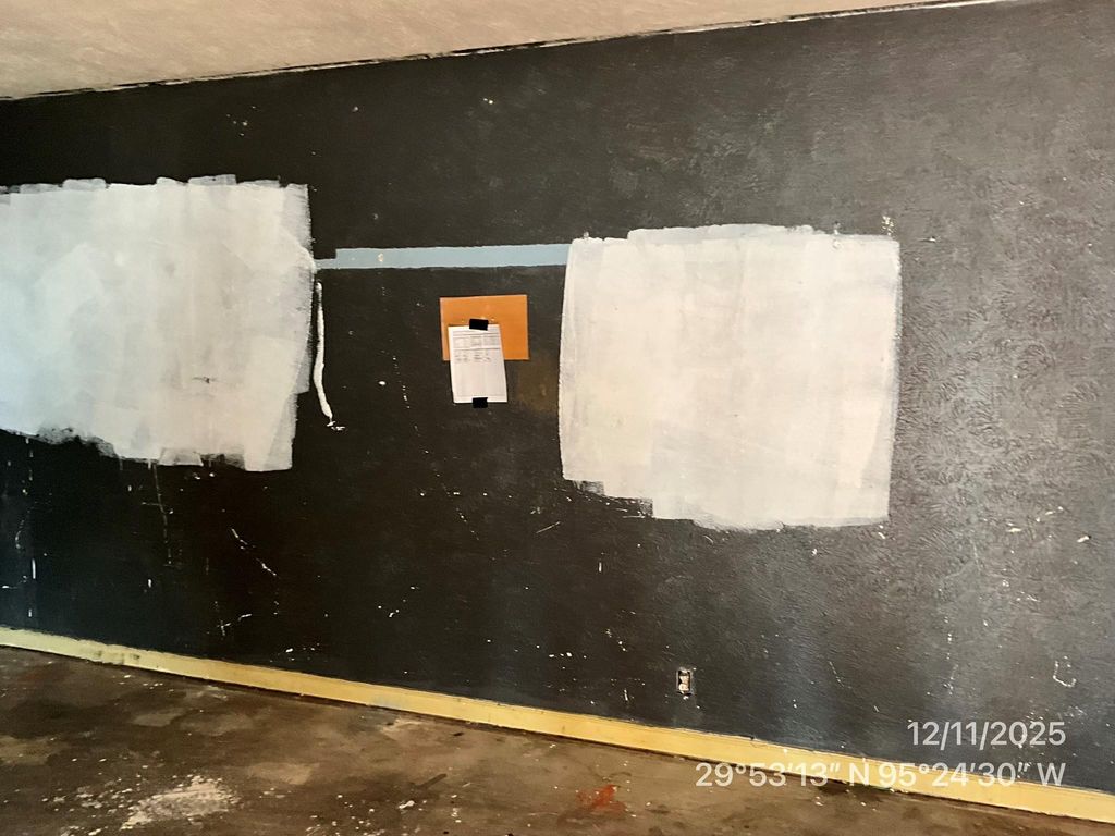 Photo of 542 W Mierianne Street, Houston, TX 77037 (MLS # 77074986)