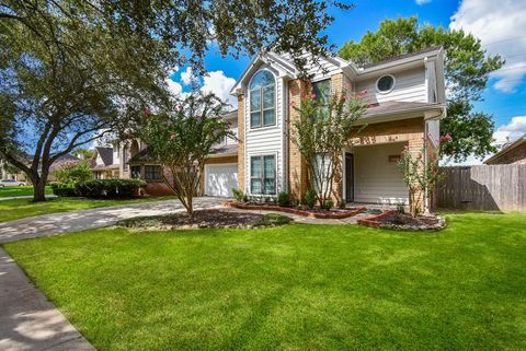 Photo of 3030 Great Lakes Avenue, Sugar Land, TX 77479 (MLS # 78114151) Photo of 3030 Great Lakes Avenue, Sugar Land, TX 77479 (MLS # 78114151)