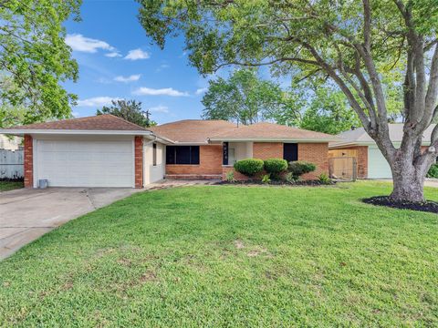 Photo of 6026 Diamond Court, Texas City, TX 77591 (MLS # 83053021)