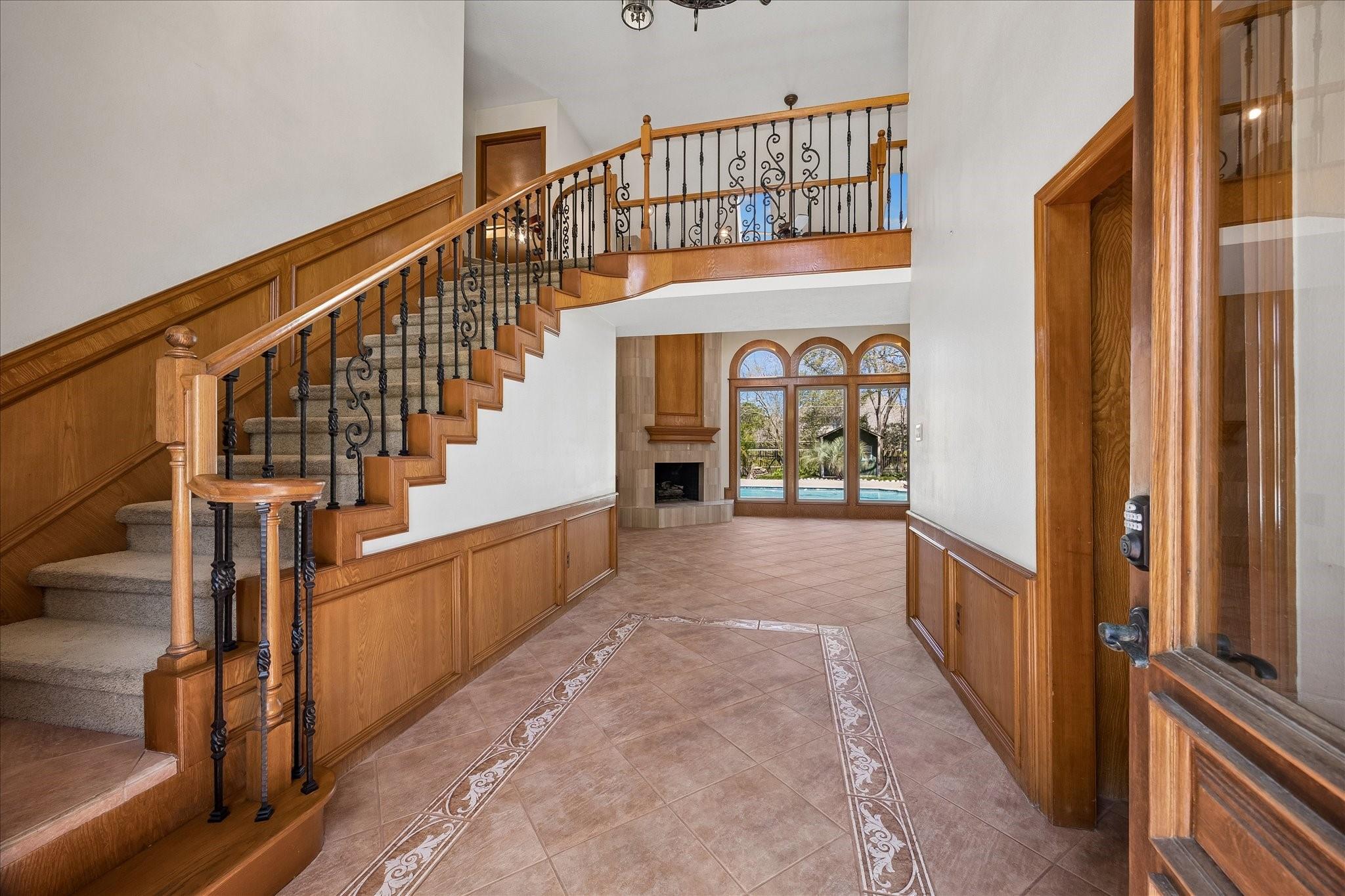 1835 Raintree Circle