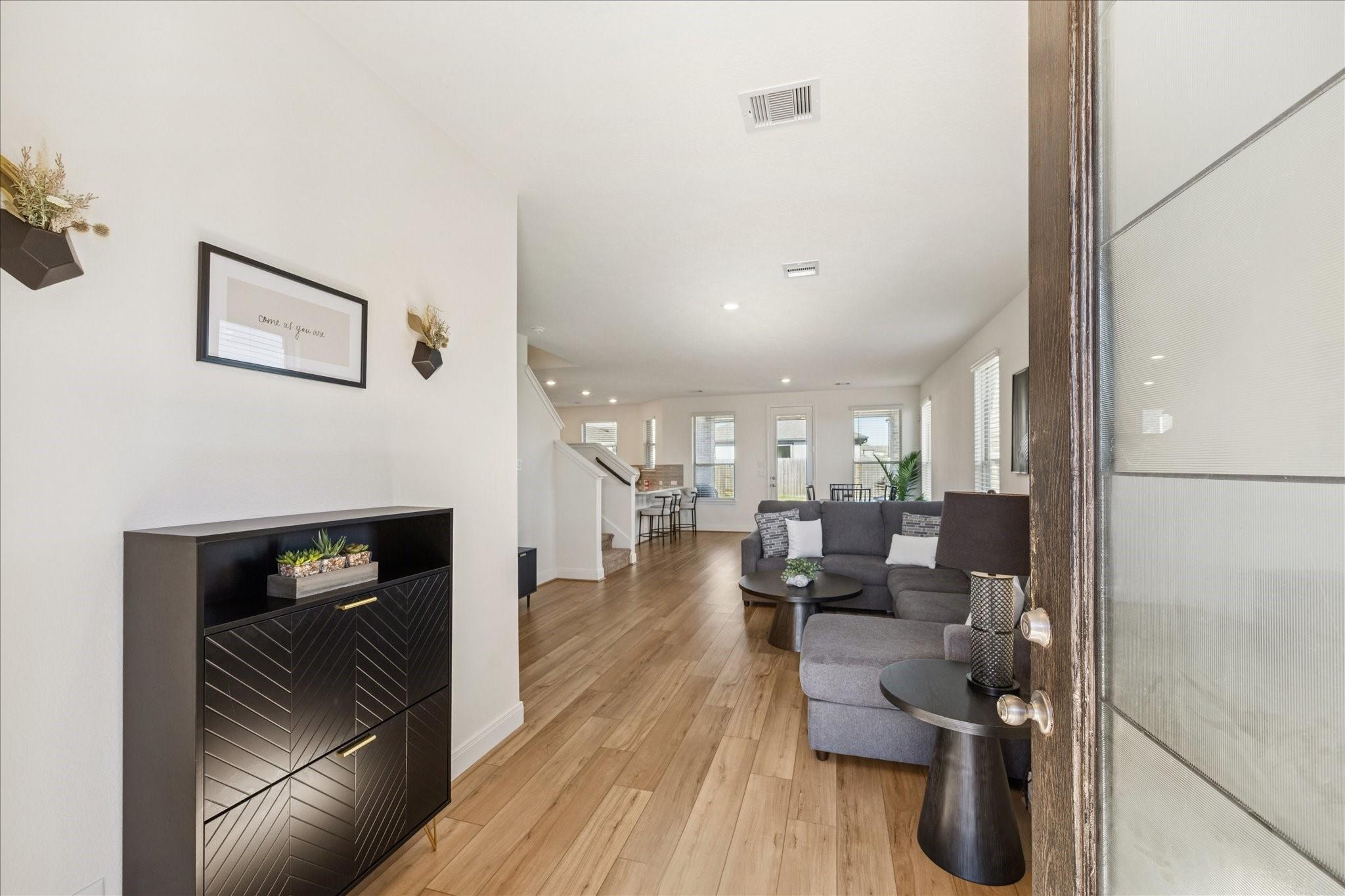 2933 Shimmer Edge Drive