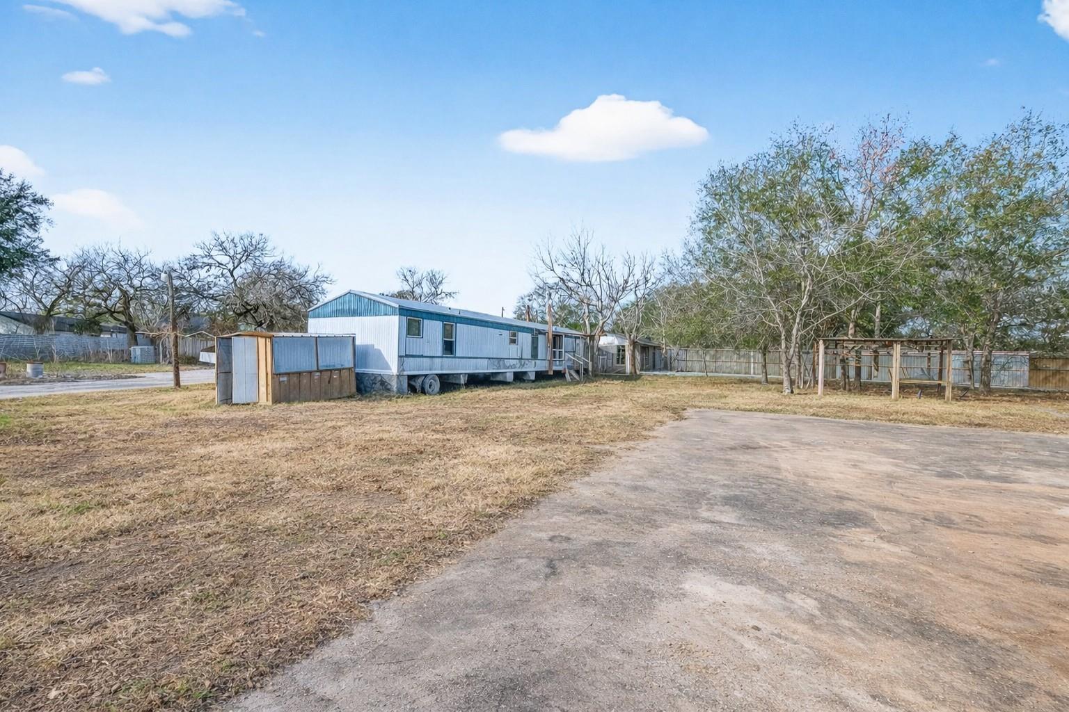 711 Cub Lane