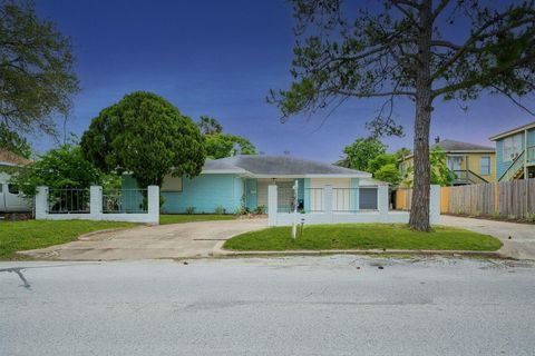 Photo of 4923 Bernardo De Galvez, Galveston, TX 77551 (MLS # 88108059)