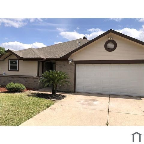 Photo of 14103 Royal Hill Drive, Houston, TX 77083 (MLS # 56298921)