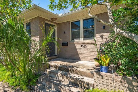 Homes For Sale - 4526 S Avenue<br/> Galveston, TX 77551