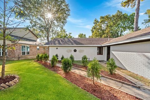 21063 Flaming Arrow Trail Crosby TX 77532