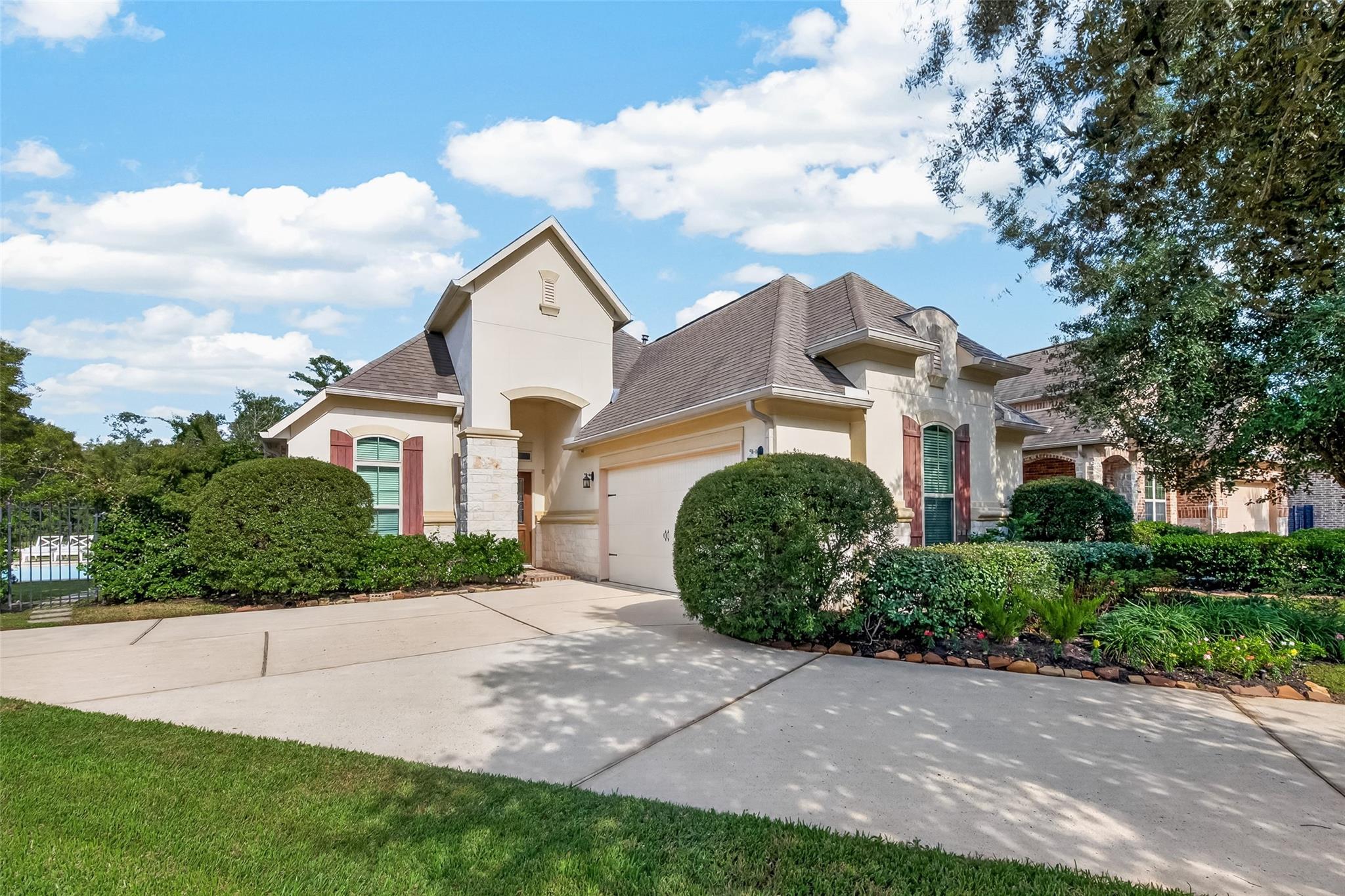 105 Sundown Ridge Place