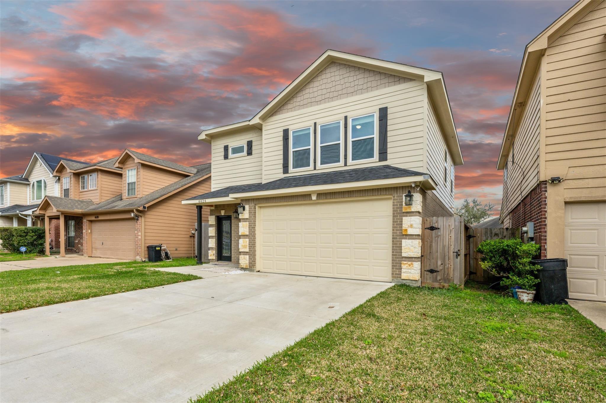 6626 Autumn Flowers Dr