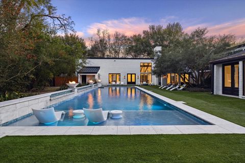 8 E Rivercrest Drive Houston TX 77042