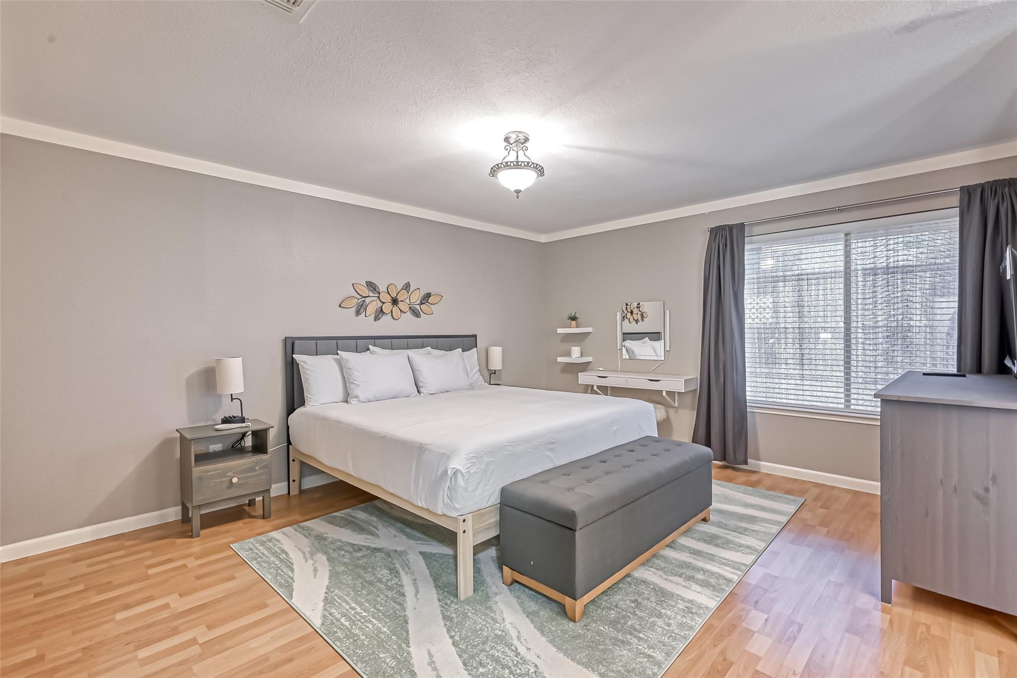 2215 Fort Laramie Drive