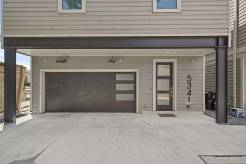 Tiny photo for 5343 Larkin Street, Houston, TX 77007 (MLS # 95752804)