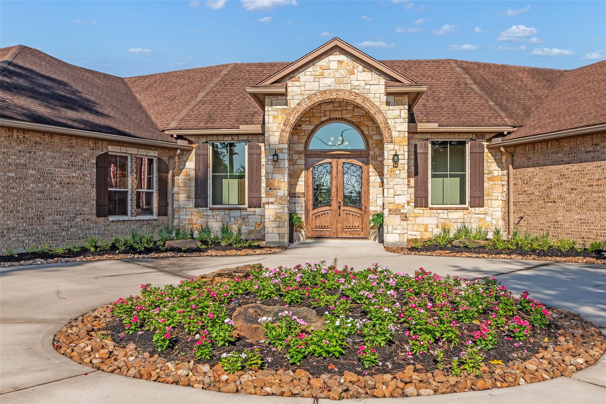 1041 Superior Road