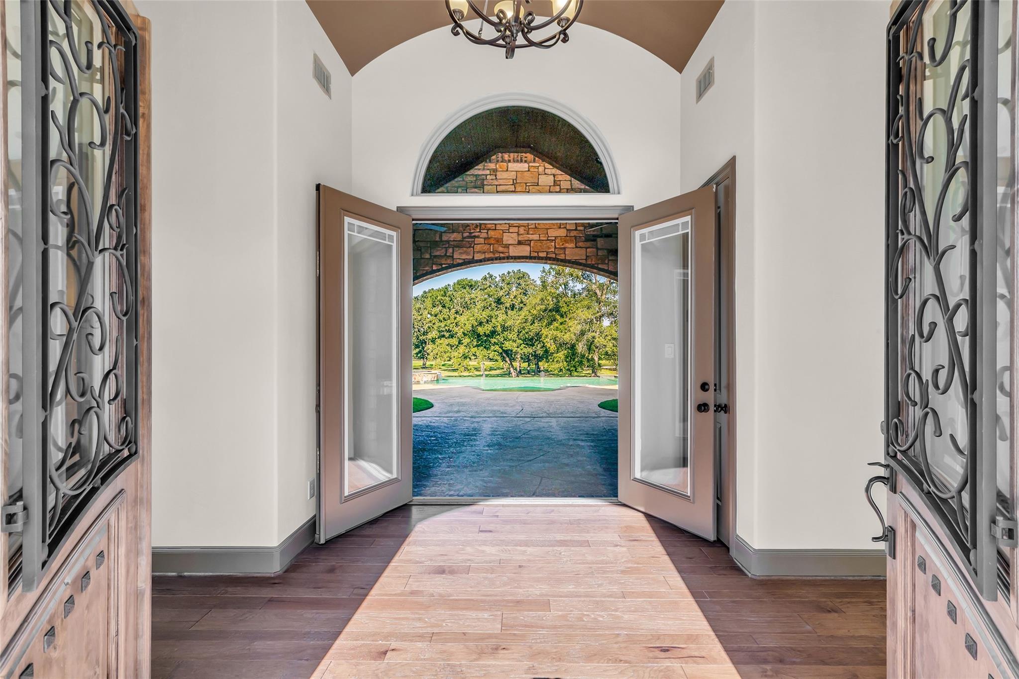 1041 Superior Road