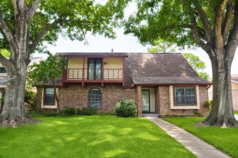 Photo of 11914 Meadowtrail Lane, Meadows Place, TX 77477 (MLS # 64634326)