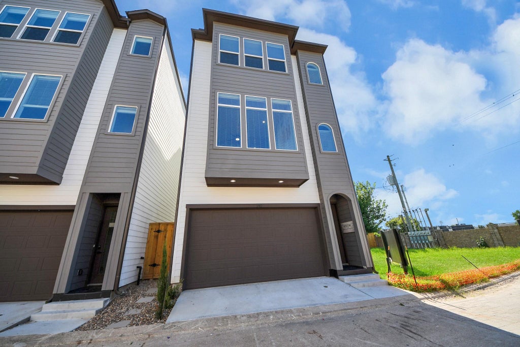 Photo of 6353 Richmond Avenue #134, Houston, TX 77057 (MLS # 26768006)