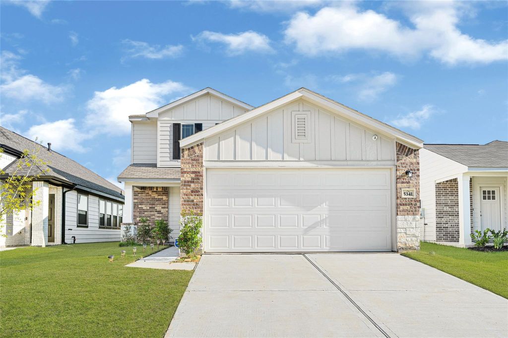 Photo of 5341 Basquiat Drive, Houston, TX 77048 (MLS # 53599709)