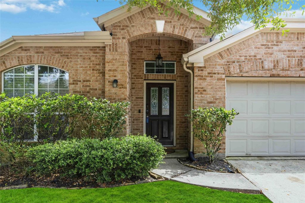 Photo of 21542 Kings Bend Drive, Kingwood, TX 77339 (MLS # 51968037)