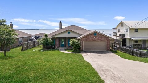 200 Little Dove Livingston TX 77351