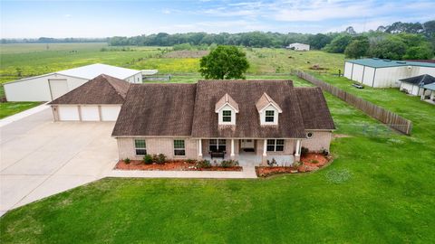 Photo of 2224 County Road 660b, Danbury, TX 77534 (MLS # 9295244)