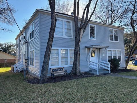 Photo of 409 East Austin Street, Bellville, TX 77418 (MLS # 17243225)