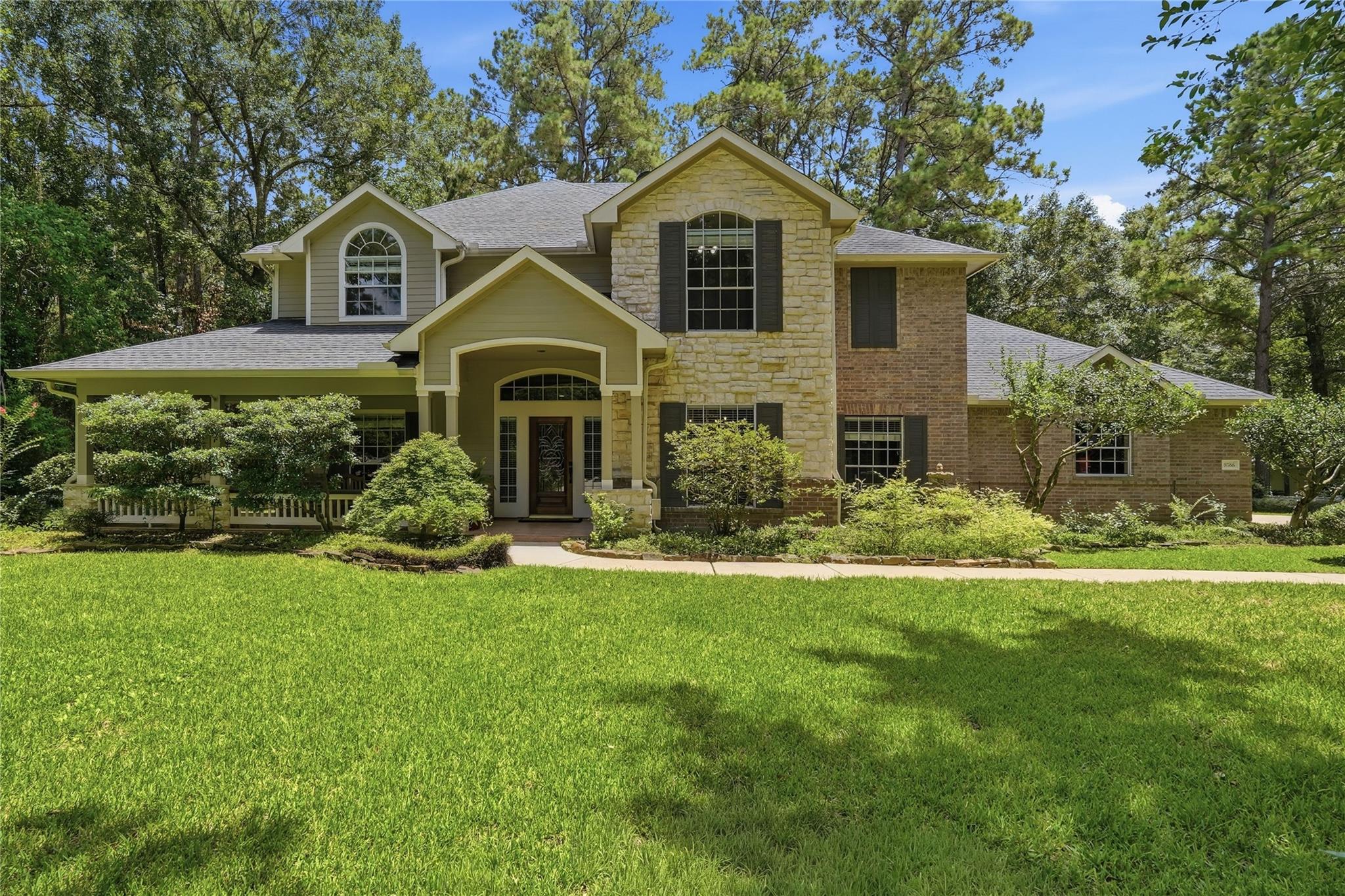 8766 Skyline Lane