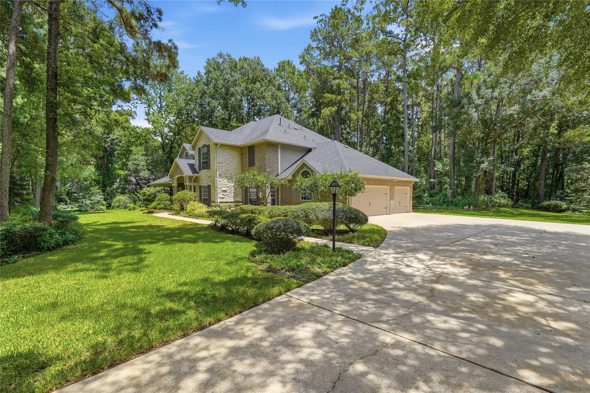 8766 Skyline Lane