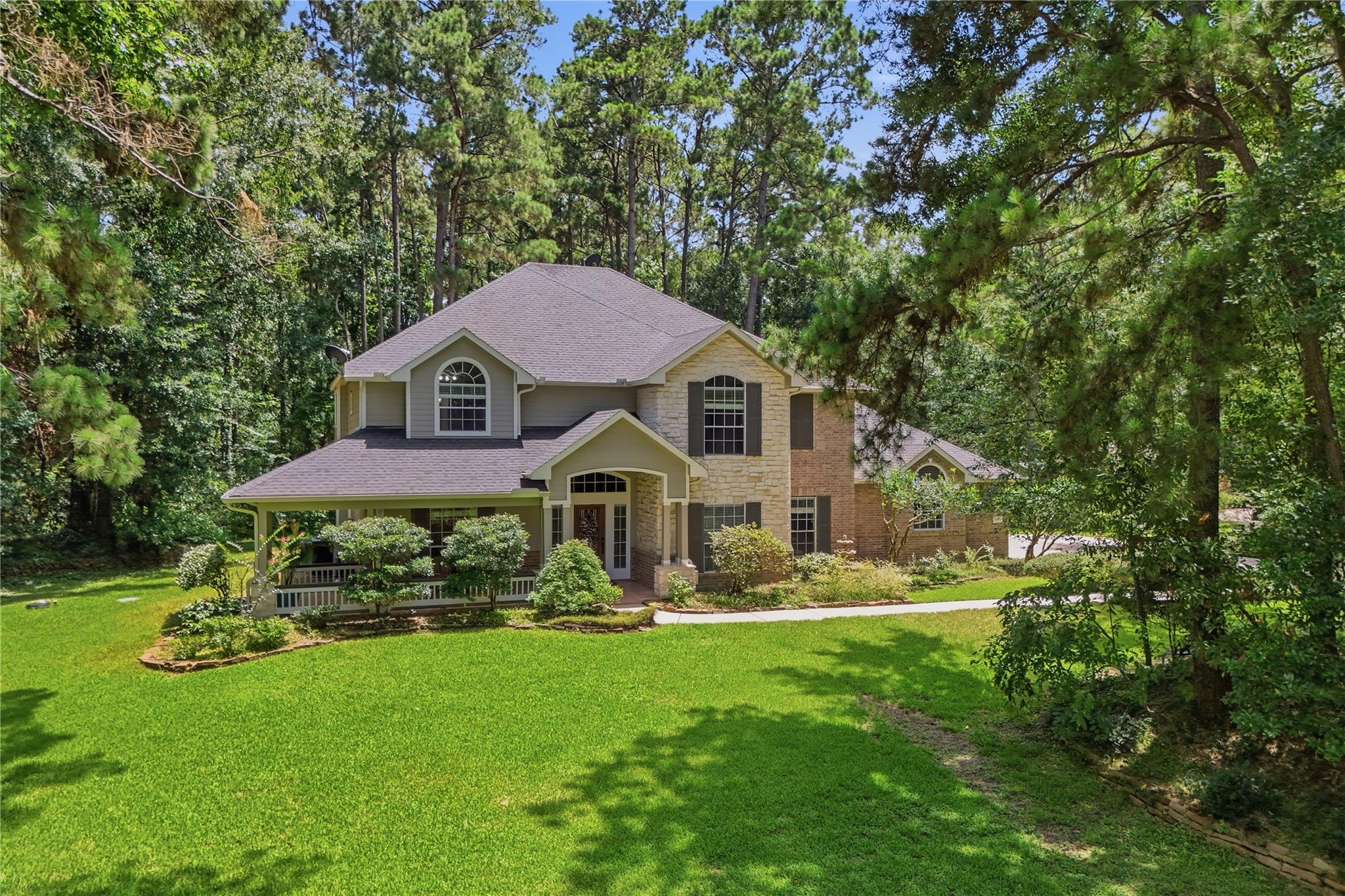 8766 Skyline Lane