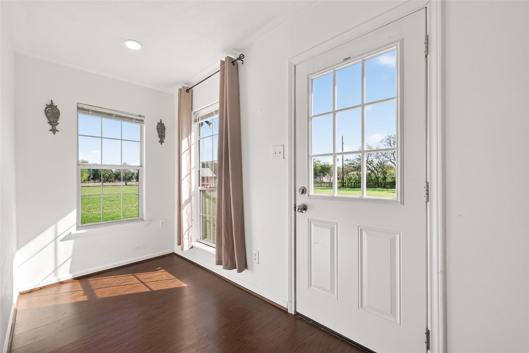 6607 S Mallard Drive