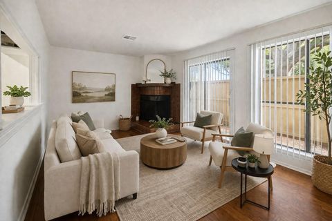 Photo of 3606 Ocee Street, Houston, TX 77063 (MLS # 9927366)