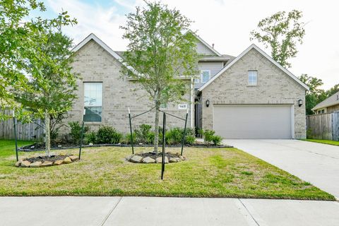 Photo of 9405 Vista Falls Trace, Houston, TX 77365 (MLS # 27532909) Photo of 9405 Vista Falls Trace, Houston, TX 77365 (MLS # 27532909)