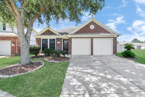 Photo of 13115 Baron Hollow Court, Houston, TX 77014 (MLS # 44260201)