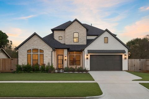 Photo of 8553 Western Drive, Houston, TX 77055 (MLS # 38228736)