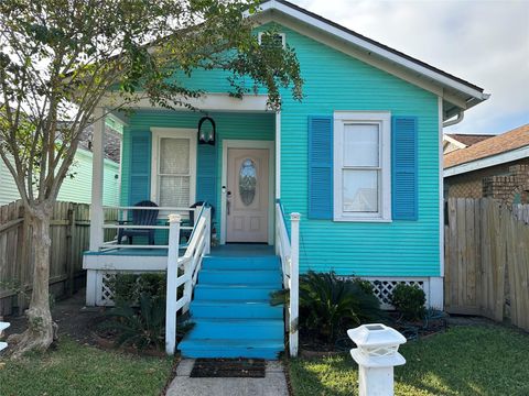 Photo of 5211 Avenue Q, Galveston, TX 77551 (MLS # 66459937)