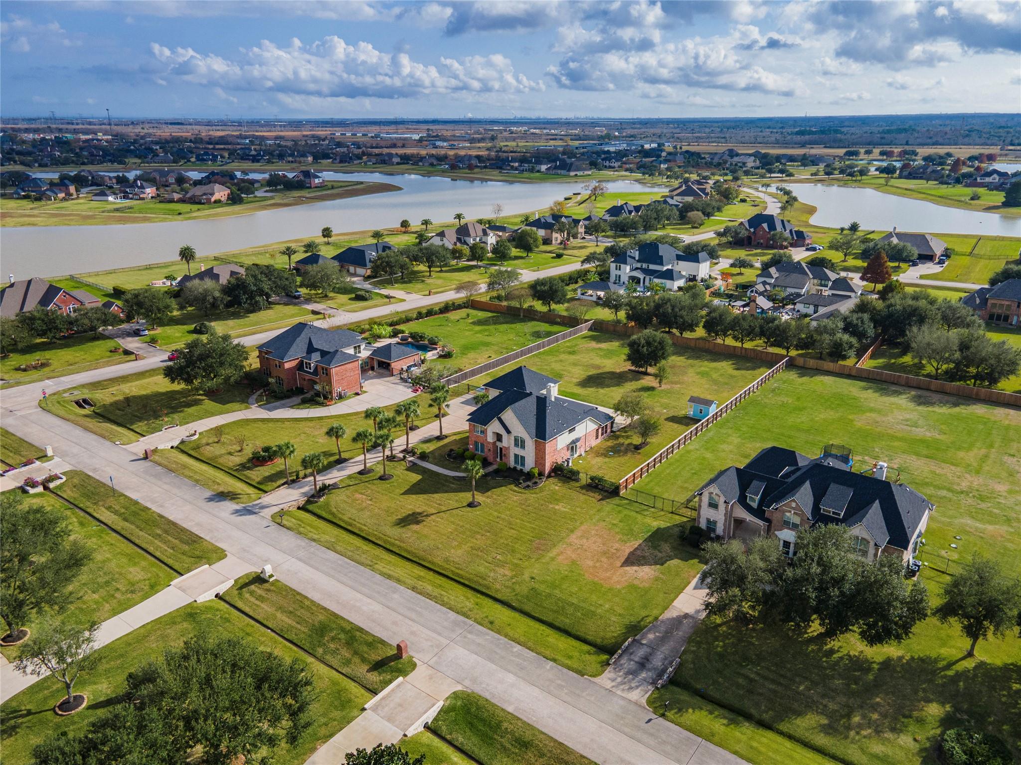 3913 Summer Manor Drive