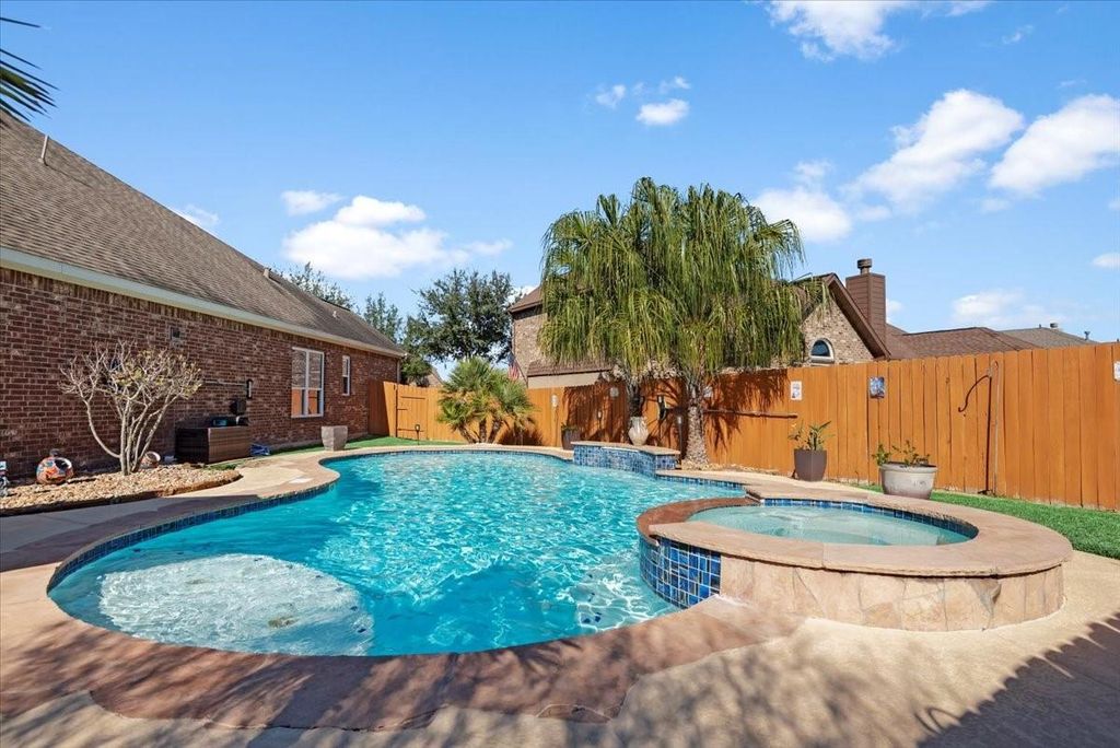 Photo of 16306 Christopher Park Street, Hockley, TX 77447 (MLS # 73974716)