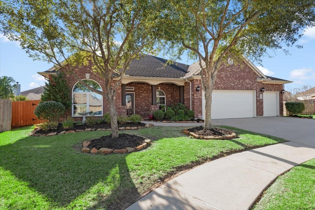 16306 Christopher Park Street