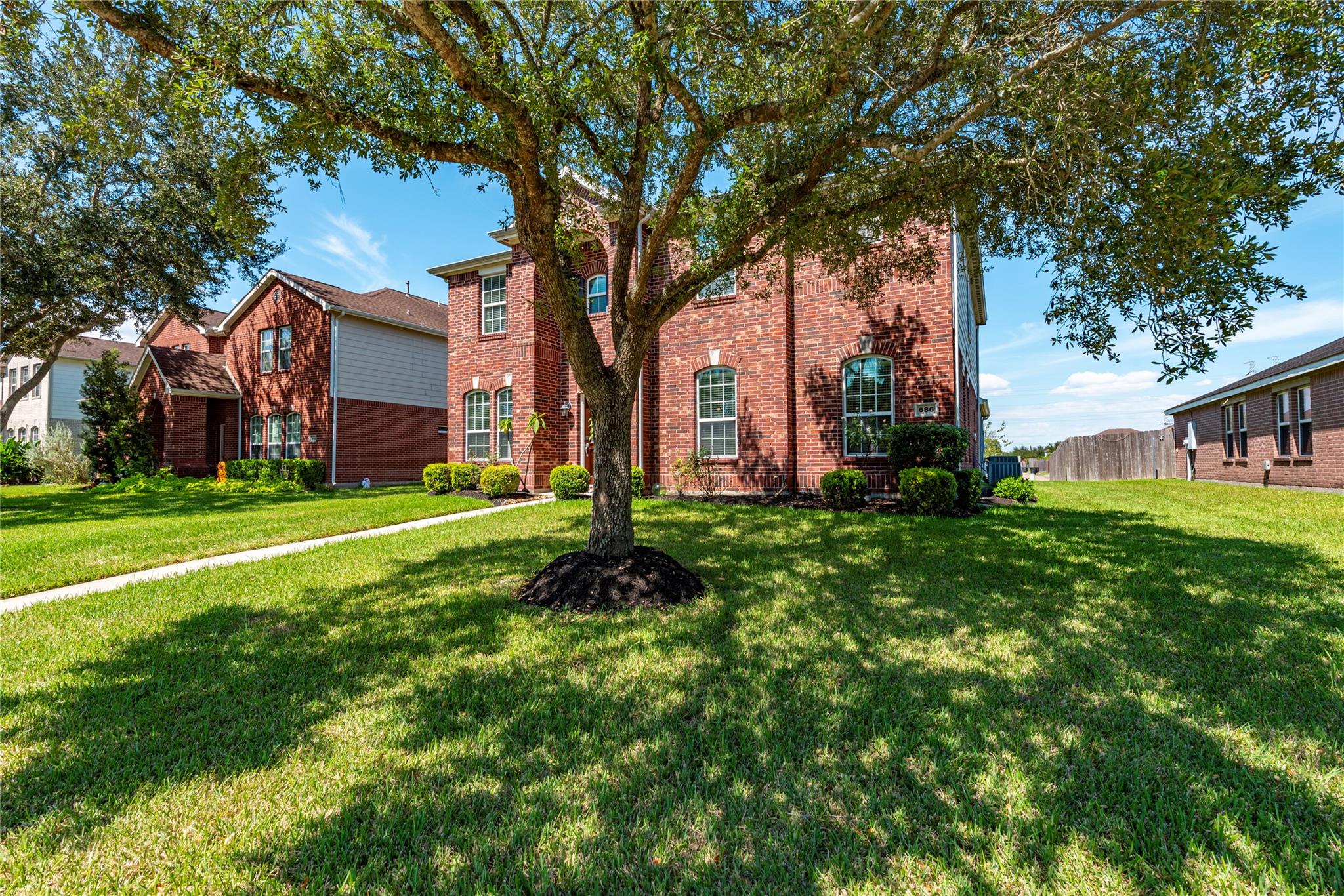 686 Fountain View Lane