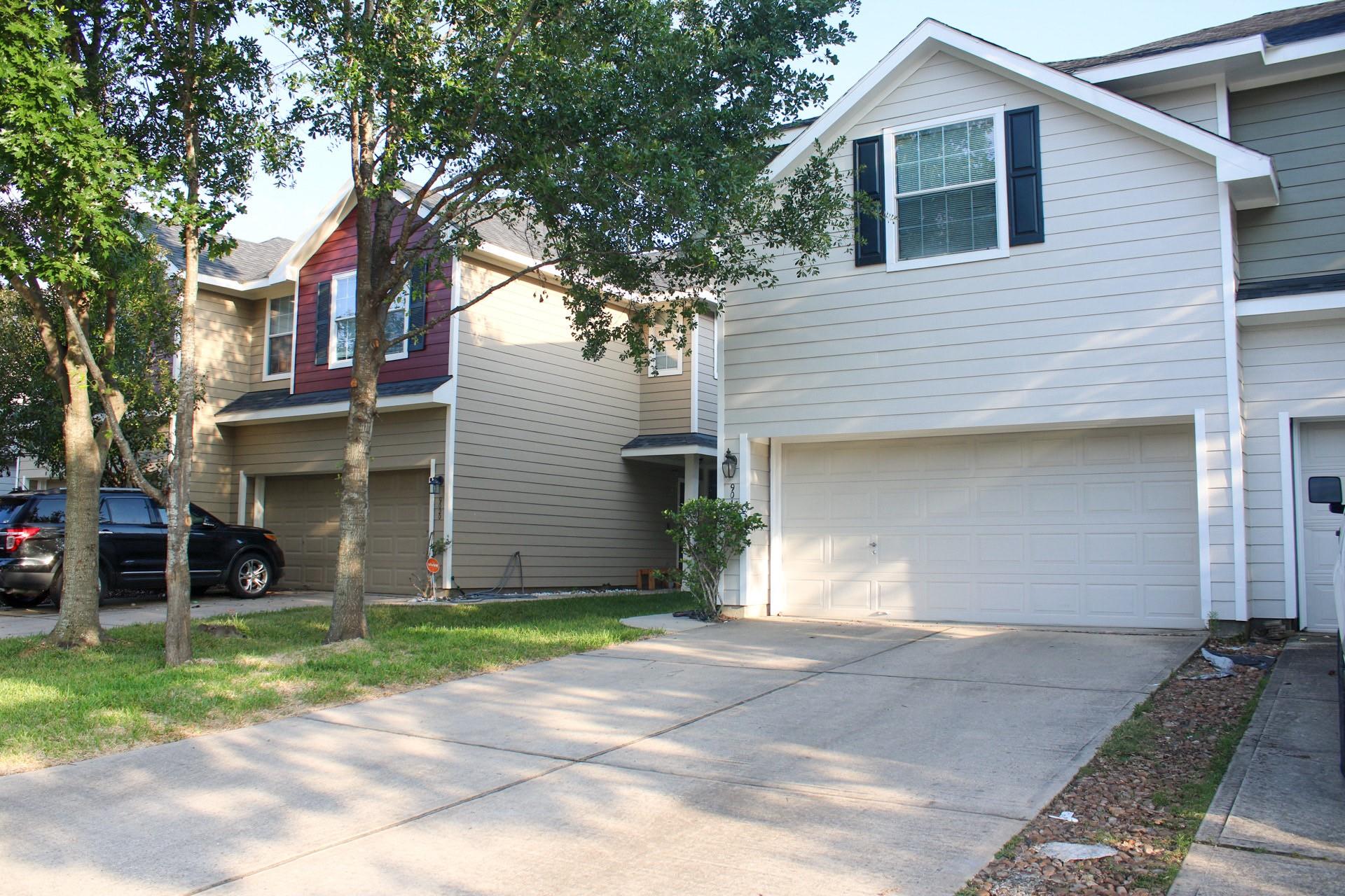 9018 Elm Drake Lane