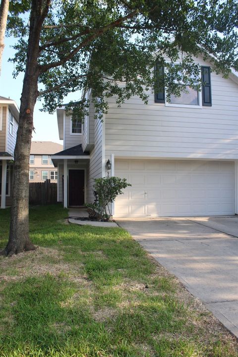 Townhouse For Sale - 9018 Elm Drake Lane<br/> Humble, TX 77338