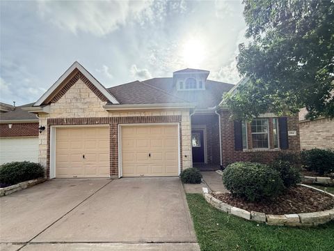 Photo of 2814 Ridgeglen Lane, Houston, TX 77082 (MLS # 26723688)