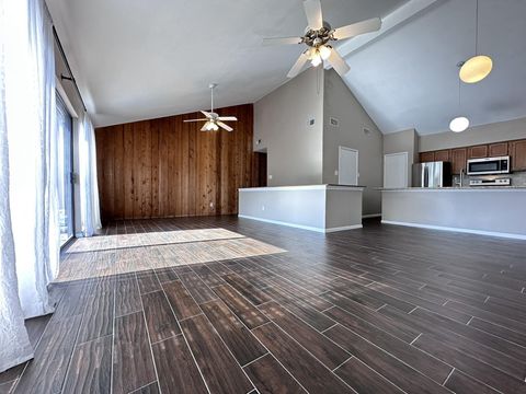 20 Lakeview Village Montgomery TX 77356