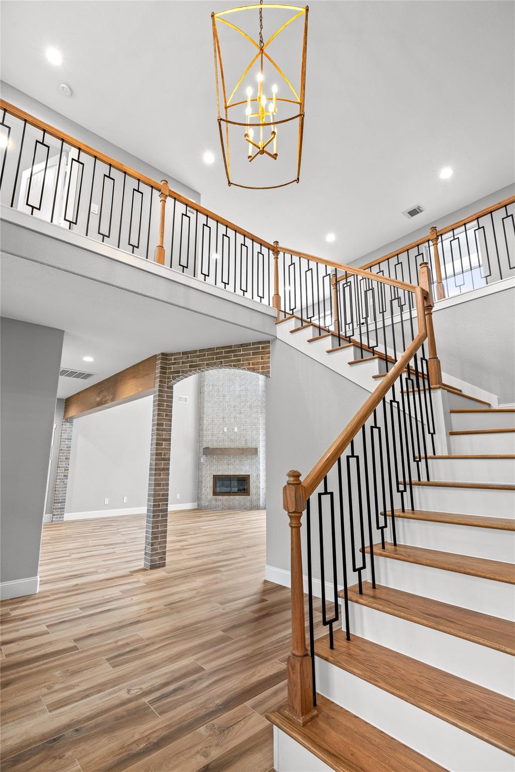 8543 Crown Lake Court