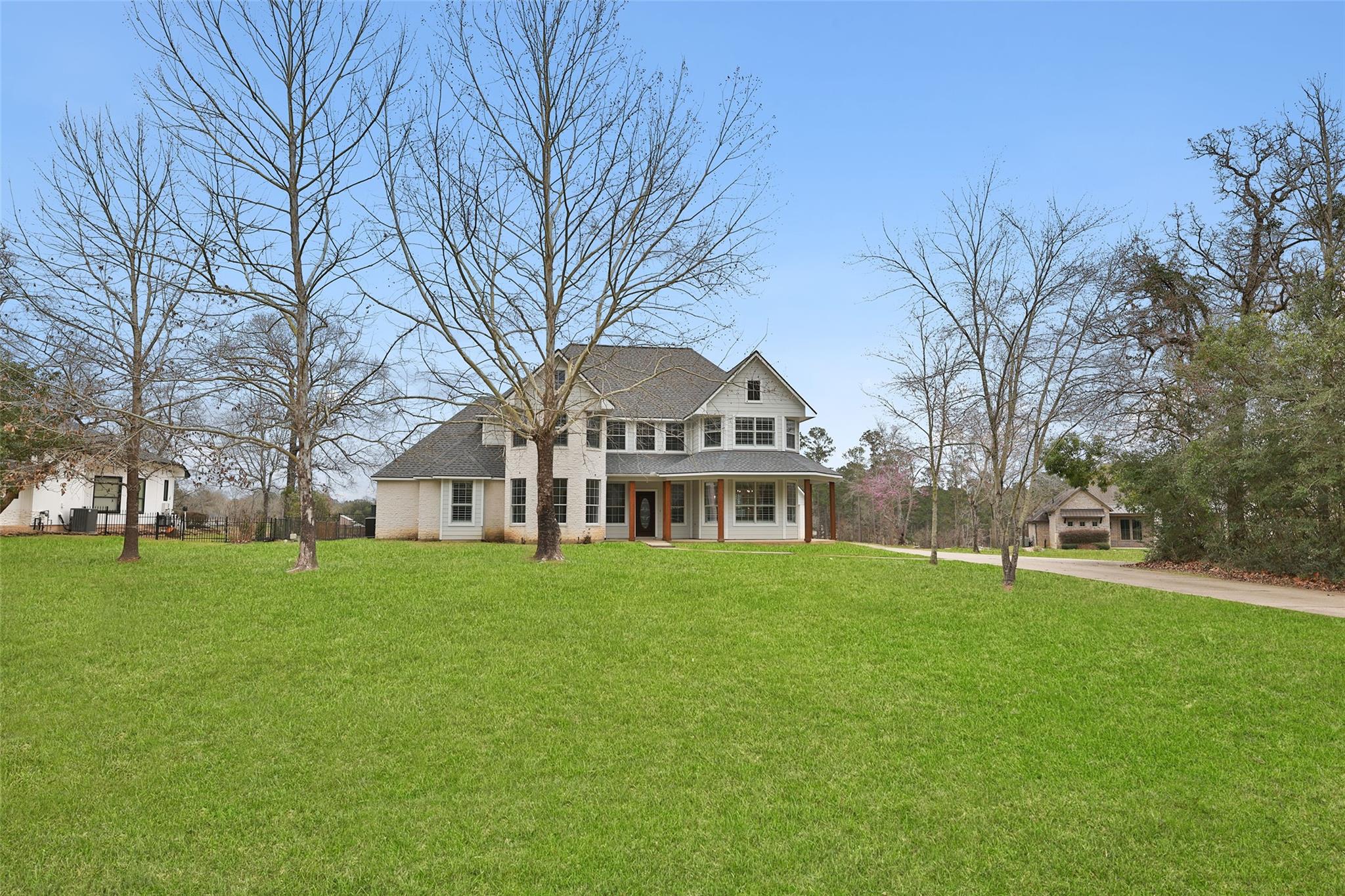 8543 Crown Lake Court