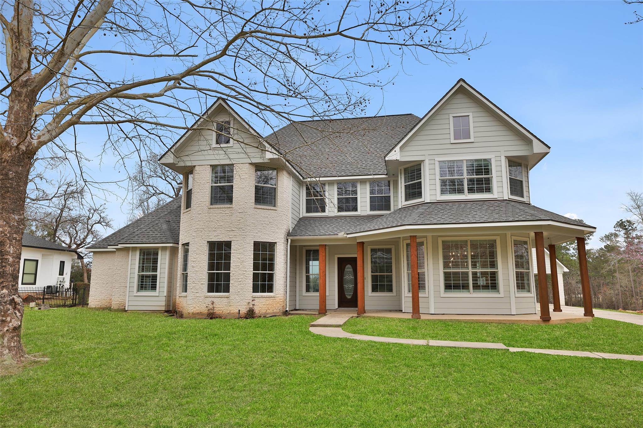 8543 Crown Lake Court