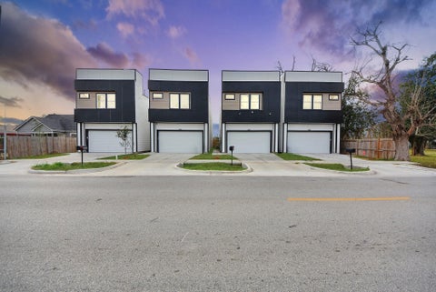Multifamily For Sale - 4002 Bennington Street<br/> Houston, TX 77016