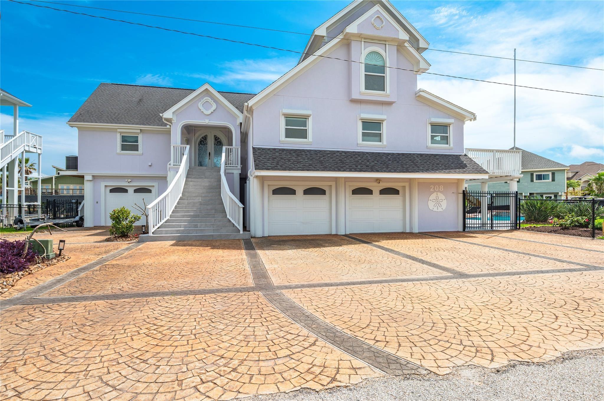 208 Coconut Street