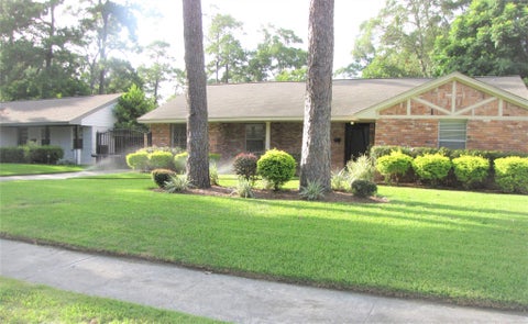 Photo of 10014 Cedardale Drive, Houston, TX 77055 (MLS # 24854813)